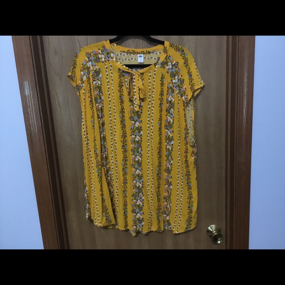 Sleeveless top.REDUCED😀